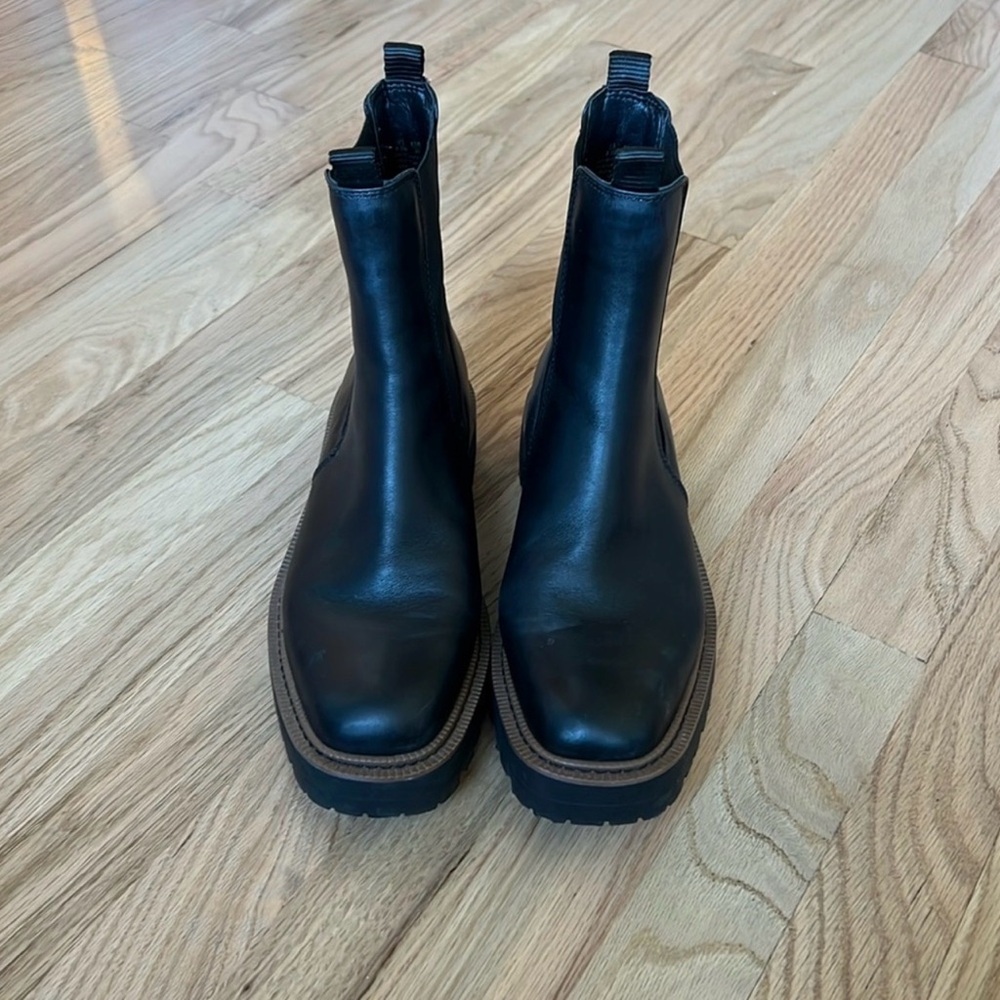 Black Leather Chelsea Lug Sole Boots